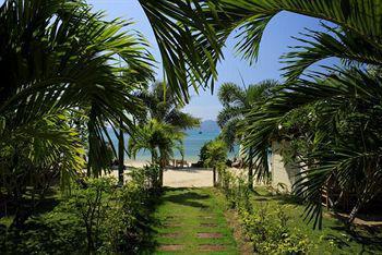 Byg Grand Beach Front & Sea View @ Panwa Beach Kültér fotó